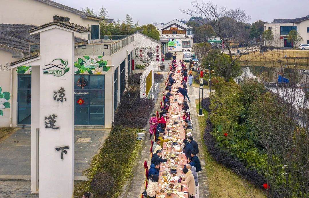 the year of the Dragon Boat Festival (5th day of the 5th lunar month)